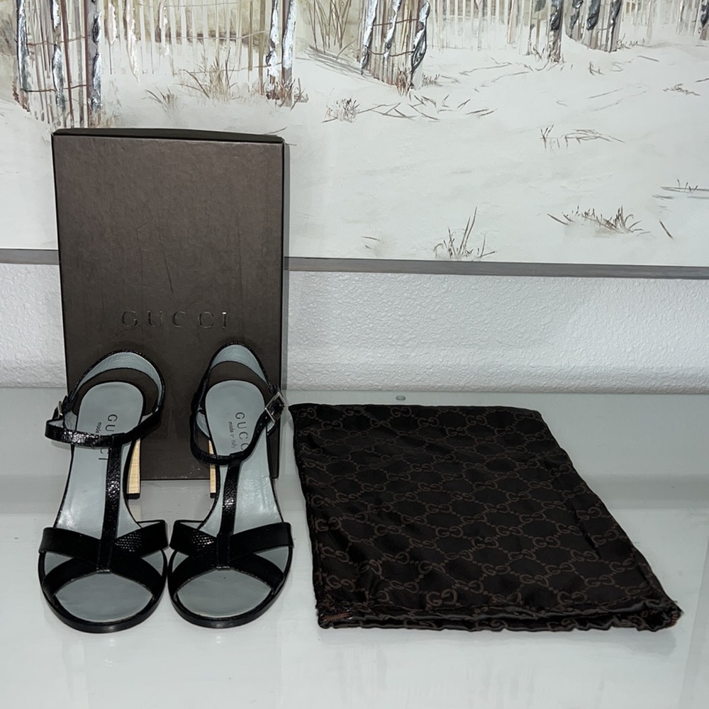 Gucci Black and Cream Sandals - Picture 2 of 9